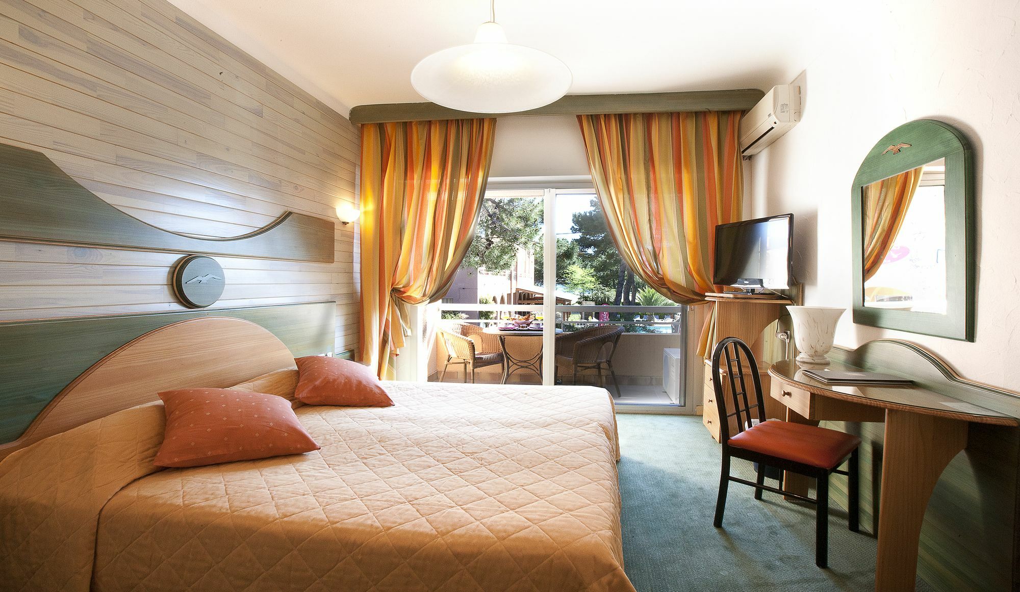 Hotel Grand Du Lido 3*